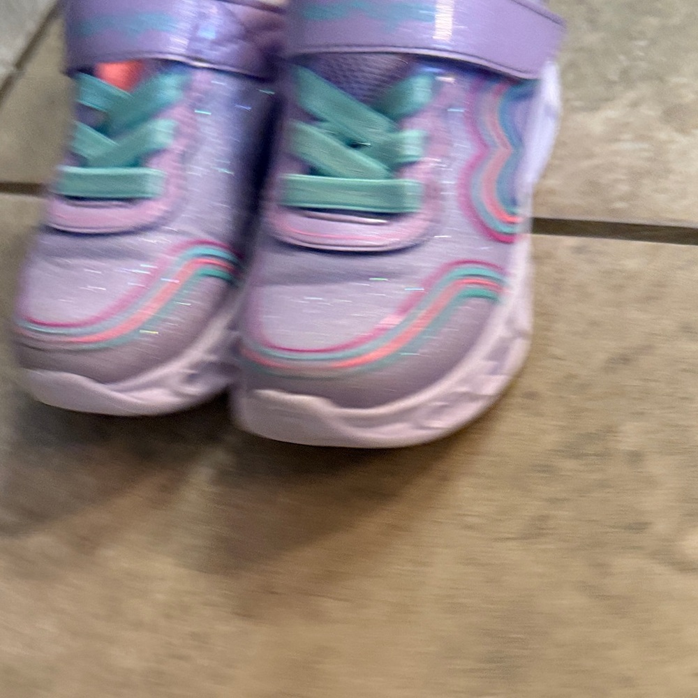 Skechers Toddler Heart Lights Sneakers in Purple, Pink & Mint - Picture 4 of 5